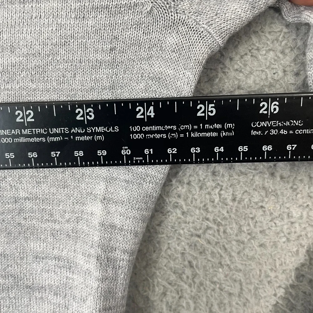 Apt 9 Seriously Soft Sweater Men XL Gray Merino Wool Blend Preppy V-Neck